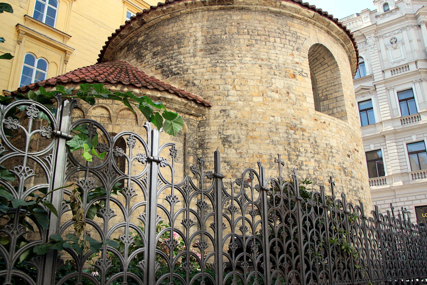 ROTUNDA SV. K͎E MENHO - PRAHA 1, Star Msto