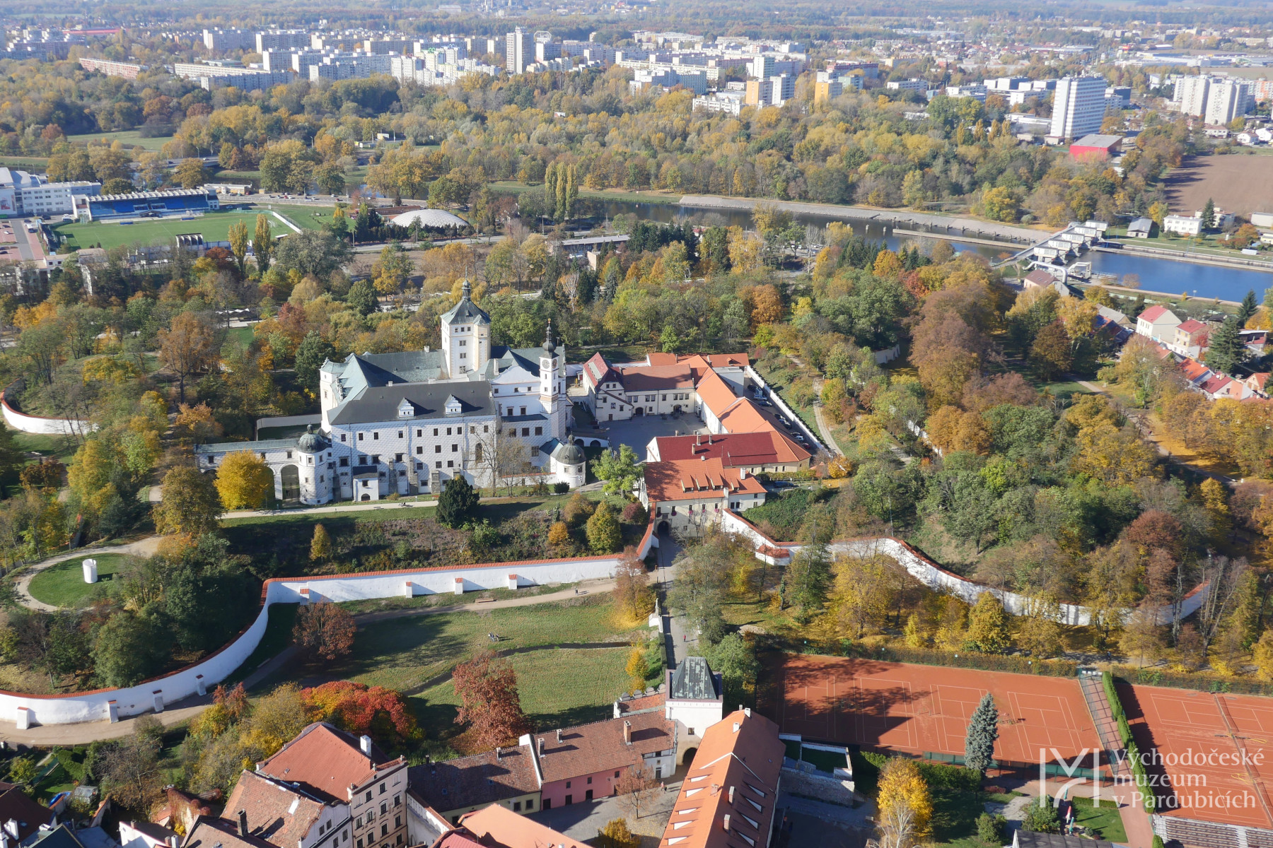 VCHODOESK MUZEUM PARDUBICE