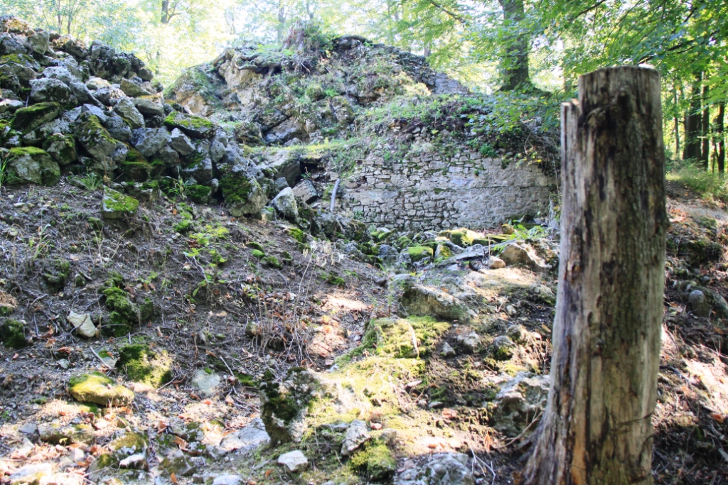 ZCENINA HRADU OSTN U KOPIVNICE