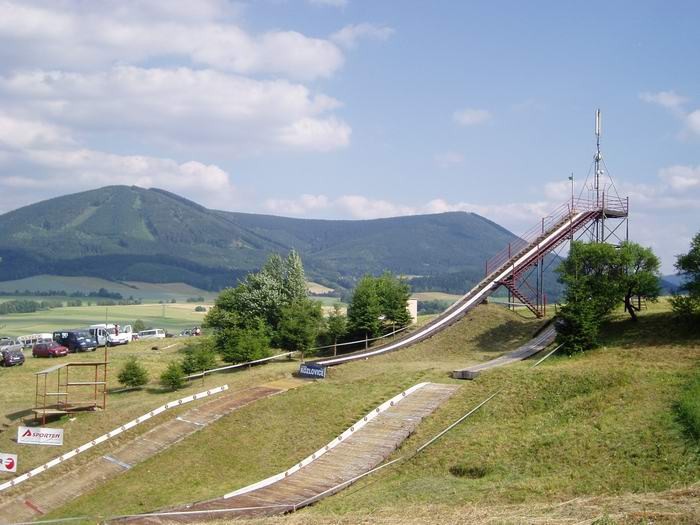 SKOKANSK MSTEK V KOZLOVICCH